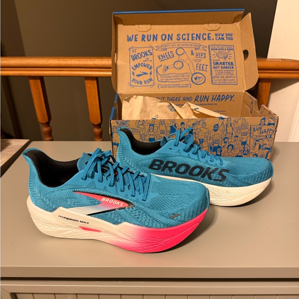 Brooks Sneakers